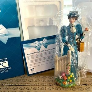Avon collectible. 2009 Mrs. Albee award